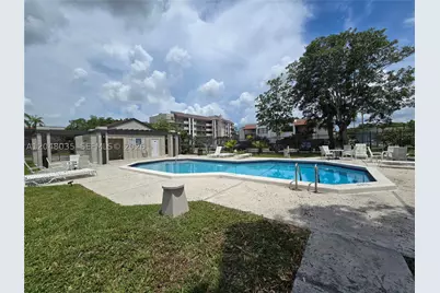8877 Fontainebleau #202, Miami, FL 33172 - Photo 15