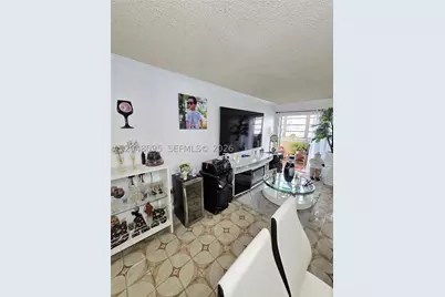 1555 W 44th #235, Hialeah, FL 33012 - Photo 15