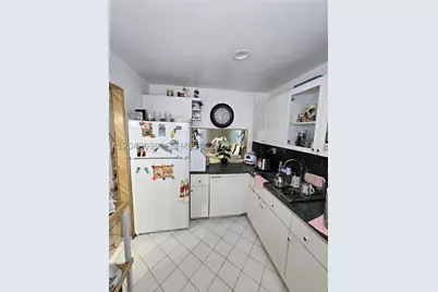 1555 W 44th #235, Hialeah, FL 33012 - Photo 7
