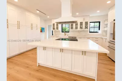 4455 N Bay, Miami Beach, FL 33140 - Photo 5