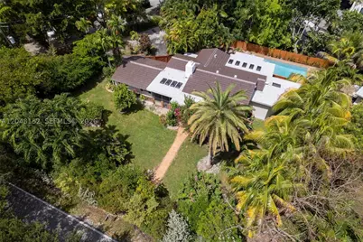 12045 Griffing, Biscayne Park, FL 33161 - Photo 3