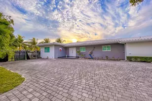 [Address not provided], North Miami, FL 33181 - Photo 1