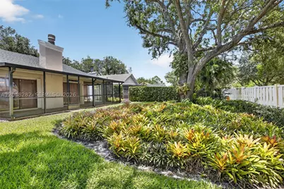 12104 Landing, Cooper City, FL 33026 - Photo 19