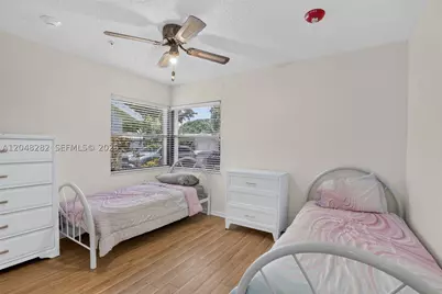 12104 Landing, Cooper City, FL 33026 - Photo 13