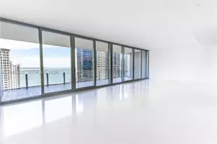 300 Biscayne Blvd, Miami, FL 33131 - Photo 3
