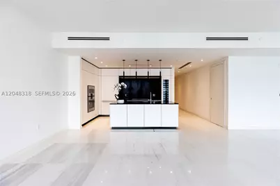 300 Biscayne Blvd #2702, Miami, FL 33131 - Photo 7