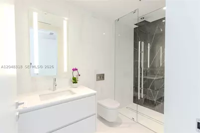 300 Biscayne Blvd #2702, Miami, FL 33131 - Photo 25