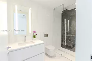 300 Biscayne Blvd, Miami, FL 33131 - Photo 25