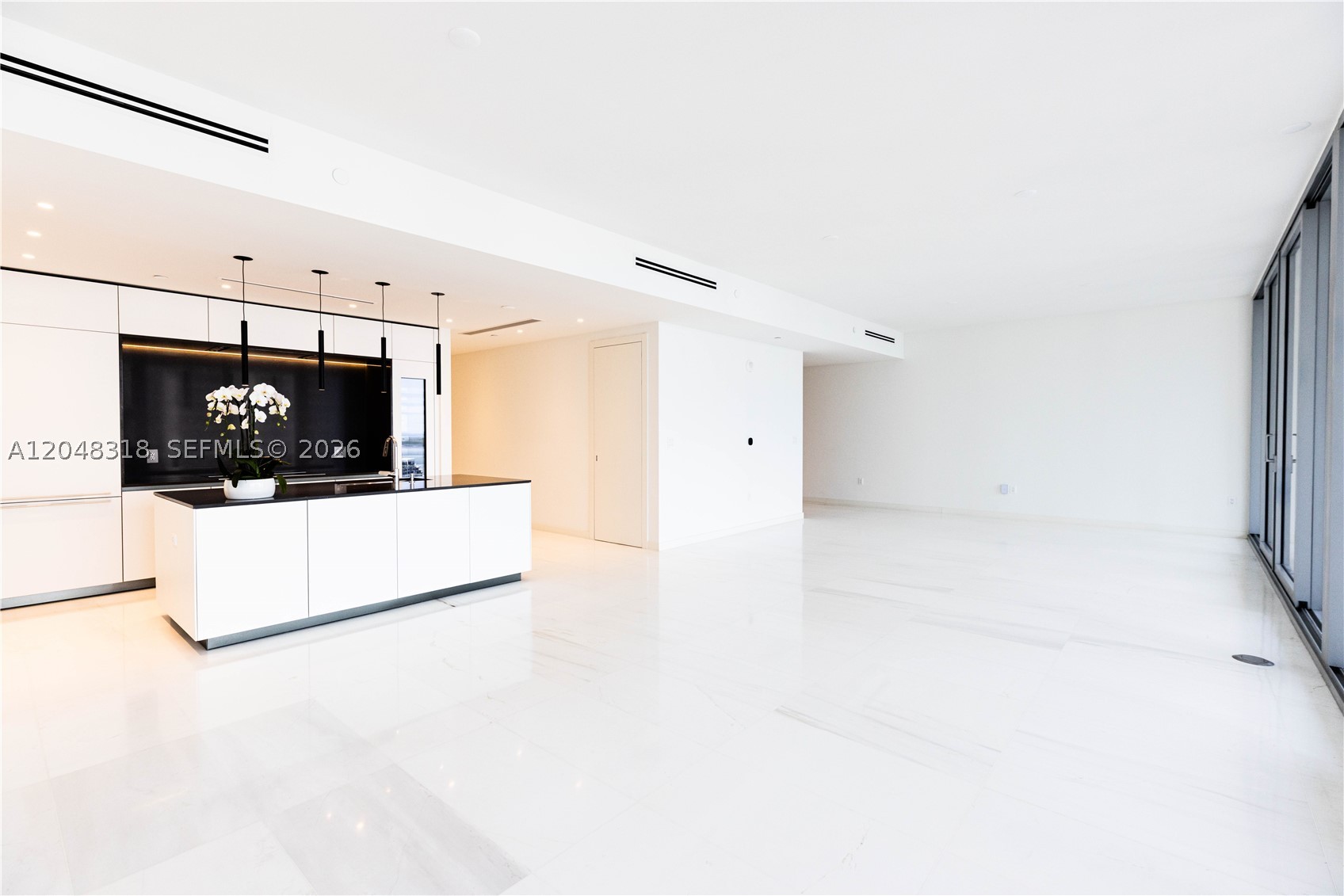 300 Biscayne Blvd #2702 - 300 Biscayne Blvd #2702, Miami, FL 33131 Luxury Property | Jose Angel Pina