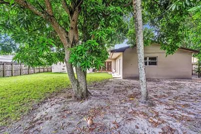 331 NE 176th, North Miami Beach, FL 33162 - Photo 25