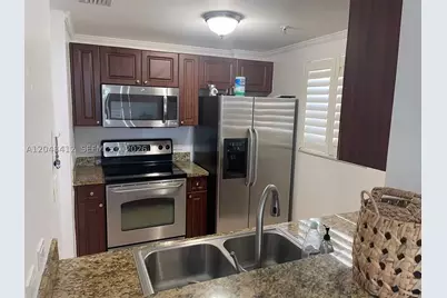 2600 SW 27th #708, Miami, FL 33133 - Photo 13