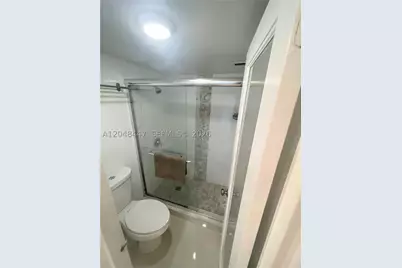 5701 Collins #1703, Miami Beach, FL 33140 - Photo 17
