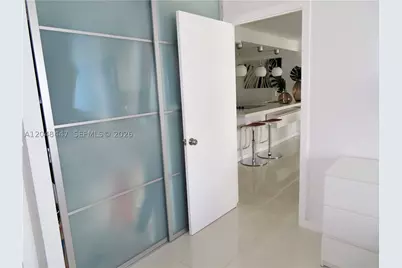 5701 Collins #1703, Miami Beach, FL 33140 - Photo 13
