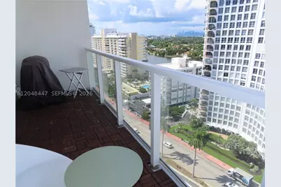 5701 Collins #1703, Miami Beach, FL 33140 - Photo 5