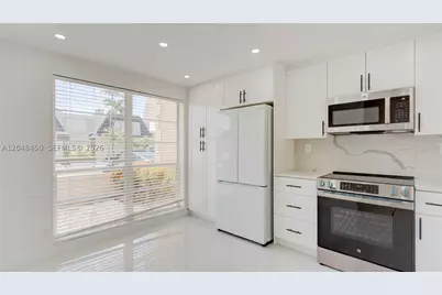 933 NE 24th #169, Hallandale, FL 33009 - Photo 21