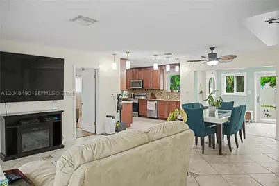 301 SW 65th, Pembroke Pines, FL 33023 - Photo 3