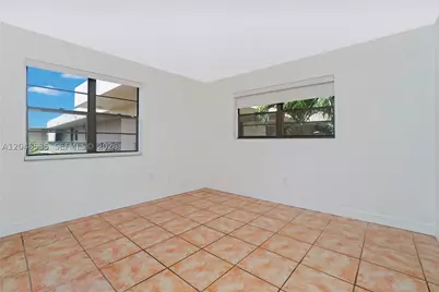 10525 SW 112th #309, Miami, FL 33176 - Photo 15