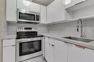 4715 NW 7th, Miami, FL 33126 - Photo 7