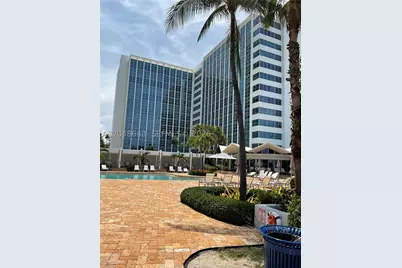 5055 Collins #14H, Miami Beach, FL 33140 - Photo 55