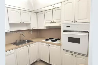 19370 Collins #517, Sunny Isles Beach, FL 33160 - Photo 7