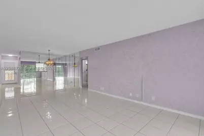 2502 Antigua #J3, Coconut Creek, FL 33066 - Photo 5