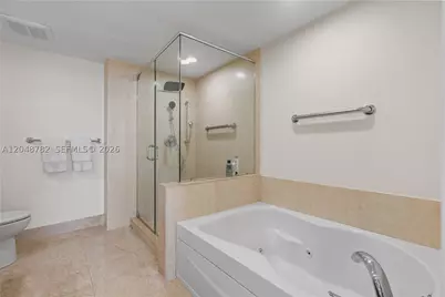 50 Biscayne #5210, Miami, FL 33132 - Photo 15