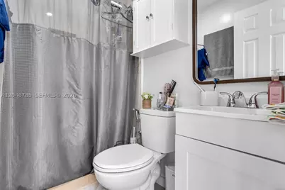 6084 E 7th, Hialeah, FL 33013 - Photo 15