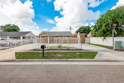 750 NE 4th, Hialeah, FL 33010 - Photo 1
