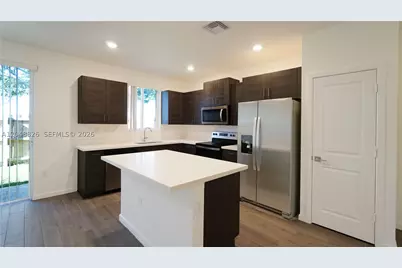 2411 SE 10th #2411, Homestead, FL 33035 - Photo 7