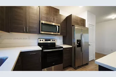 2411 SE 10th #2411, Homestead, FL 33035 - Photo 9