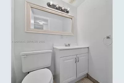 7118 Bonita #705, Miami Beach, FL 33141 - Photo 5