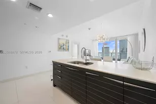 200 Biscayne Blvd, Miami, FL 33131 - Photo 5