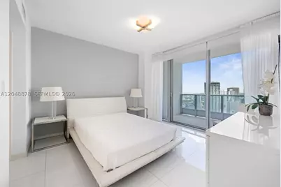 200 Biscayne Boulevard #4314, Miami, FL 33131 - Photo 9
