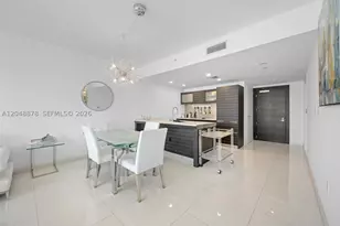 200 Biscayne Blvd, Miami, FL 33131 - Photo 3