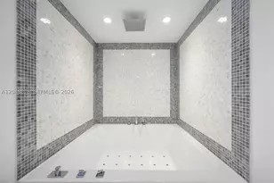 200 Biscayne Blvd, Miami, FL 33131 - Photo 13