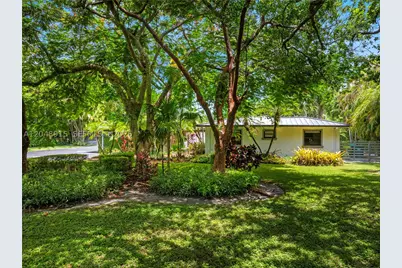 8735 SW 122nd, Miami, FL 33176 - Photo 3