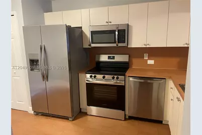 1261 SE 27th #104, Homestead, FL 33035 - Photo 3