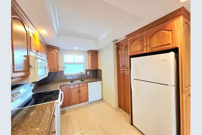 1400 NE 57th #202, Fort Lauderdale, FL 33334 - Photo 5