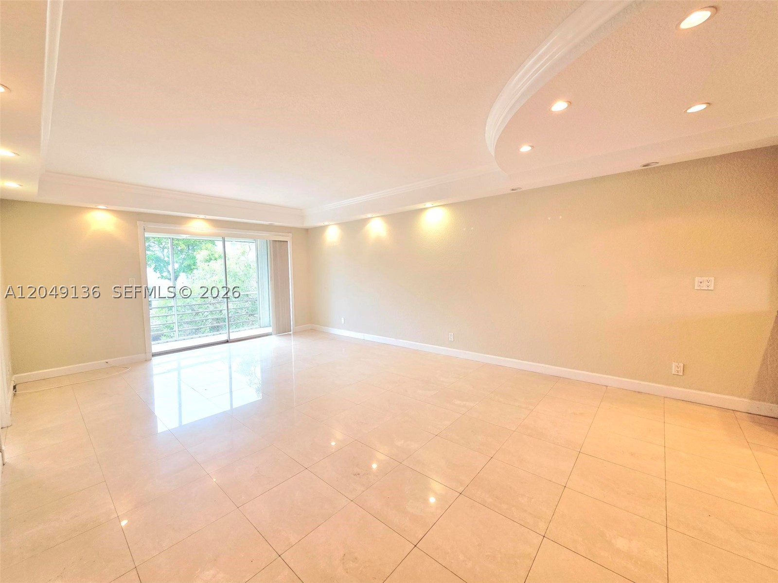 1400 NE 57th #202 - 1400 NE 57th #202, Fort Lauderdale, FL 33334 Luxury Property | Jose Angel Pina