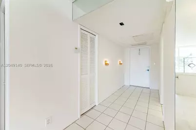 605 Oaks #607, Pompano Beach, FL 33069 - Photo 3