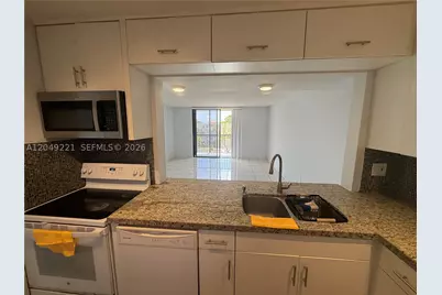8625 NW 8th #420, Miami, FL 33126 - Photo 7
