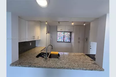 8625 NW 8th #420, Miami, FL 33126 - Photo 9