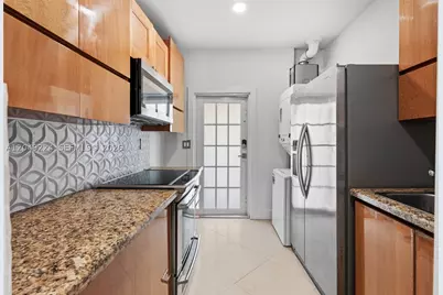20235 Highland Lakes, Miami, FL 33179 - Photo 37