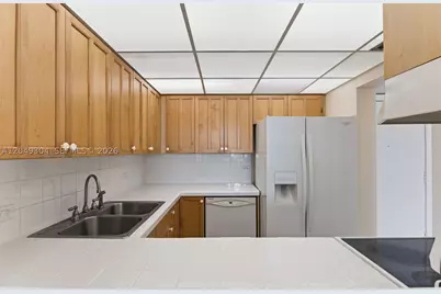 10425 SW 112th #302, Miami, FL 33176 - Photo 7