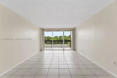 10425 SW 112th #302, Miami, FL 33176 - Photo 13