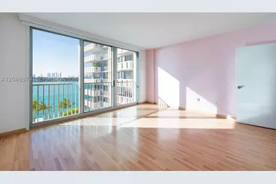 800 West #631, Miami Beach, FL 33139 - Photo 9