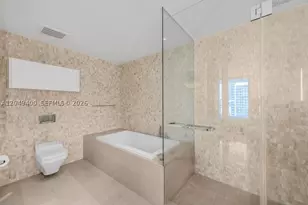 68 SE 6th, Miami, FL 33131 - Photo 19