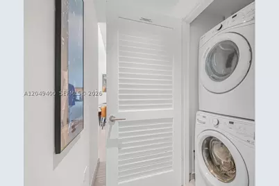 68 SE 6th #1710, Miami, FL 33131 - Photo 23