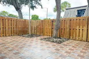 14240 SW 94th Circle, Miami, FL 33186 - Photo 9