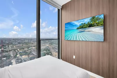 20 NE 11th #4607A, Miami, FL 33132 - Photo 9